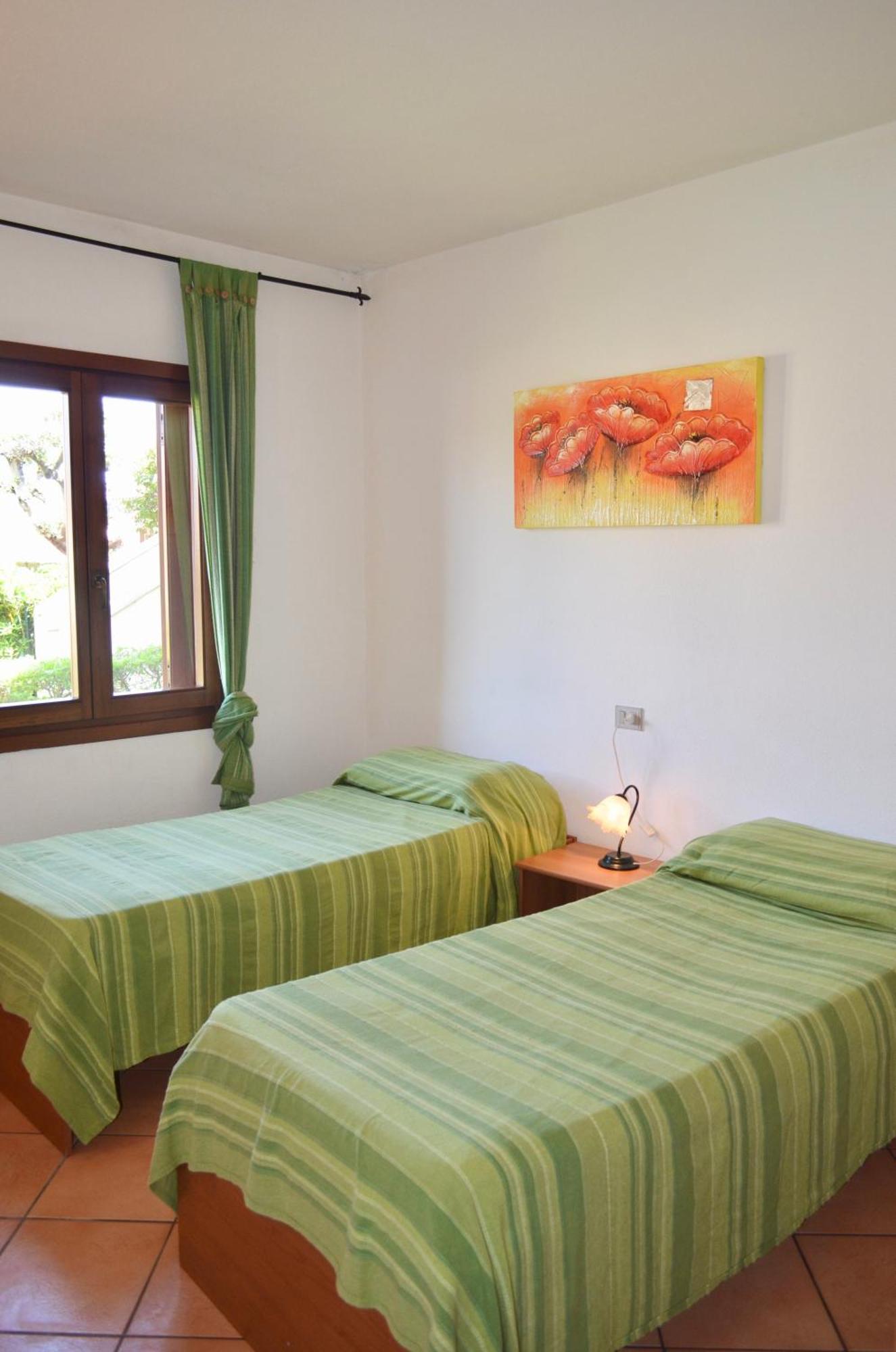 Iss Travel, Ambra Apartments - 800 M From La Cinta Beach San Teodoro  Esterno foto